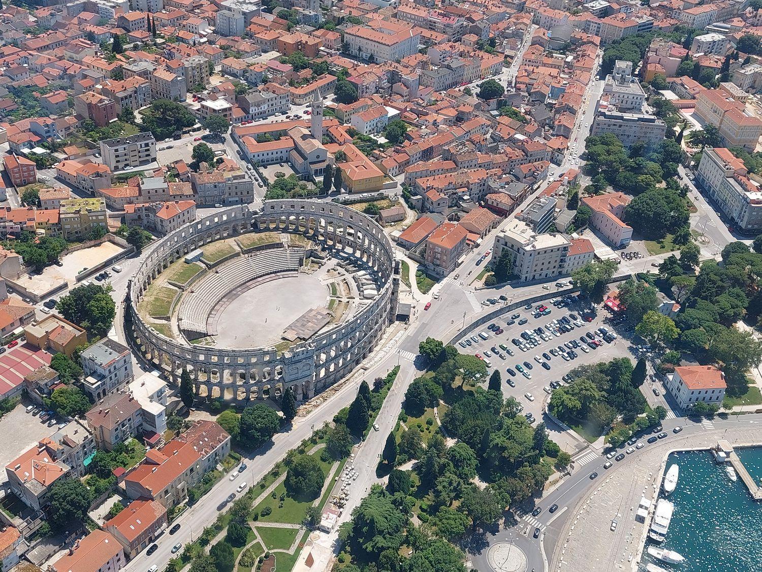 Apartment Bartholomaeus Pula Bagian luar foto